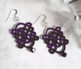 Gothic Celtic Earrings in Tatting