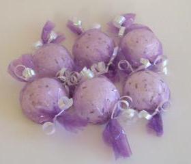 Lavender Organic Fair Trade Cocoa Butter Fizzing Bath Truffle Bombs