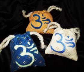 5 OM Gift Bags