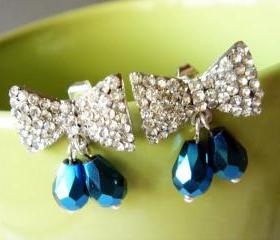 Sparkly Bowtie Stud