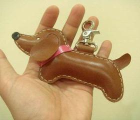 BIG Copper the Dachshund Leather Charm ( Brown )