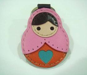 Lisa the Russian Doll leather keychain ( Pink )