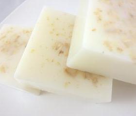 Oatmeal Milk and Honey Soap - Made With Natural Oats