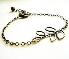 Antique Style Nature Inspired Bracelet