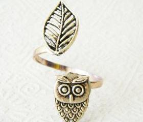 owl ring with a leaf wrap style