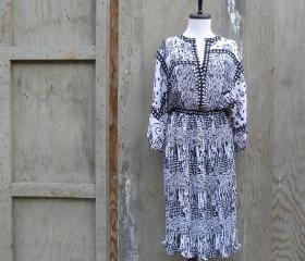1980s Batwing Boho Midi Dress