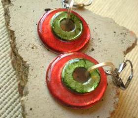 Washer Earrings: Red and Green