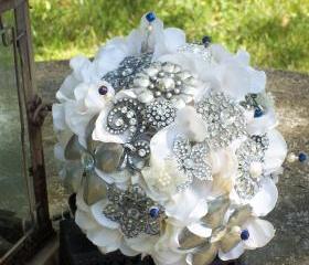 brooch bouquet