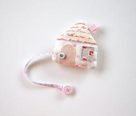 Fabric House / Retractable Tape Measures