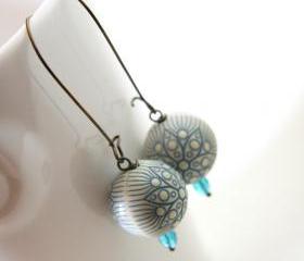 sky blue flowers earrings - wedding bridesmaid - cream azure antique bronze