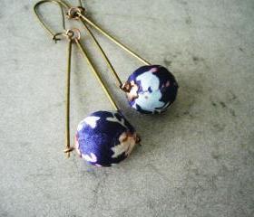 Blue flower earrings with brass and fabric, geometric triangle style