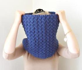 Crochet Winter Cowl Blue Chunky Yarn Infinity Scarf