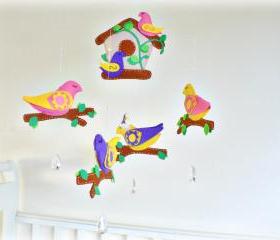 Baby bird mobile - Nursery mobile - Chandelier crystals, felt birds, bees, bird house in yellow, pink, purple, green, beige - Children decor