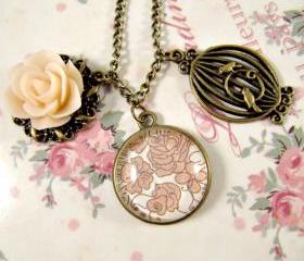 Vintage style peach rose necklace, romantic jewelry