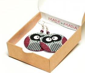 Checkered Owl dangle Round decoupage earrings grey and light plum pink