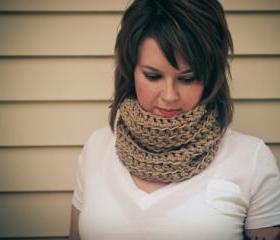 Chunky Textured Crochet Cowl