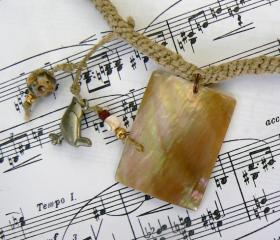 Square shell, and bird hemp necklace
