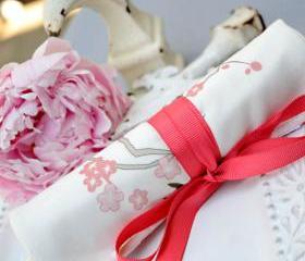 The Perfect Bridesmaids Travel Jewelry Roll