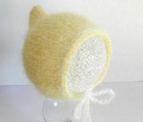 Baby hat - Photo prop - Baby mohair hat -Baby bonnet - Newborn baby hat -Mohair bonnet - Buttery yellow - Pale yellowPixie hat