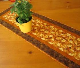 Fall Leaves Table Runner