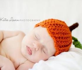 Crochet pumpkin hat newborn baby girl orange Halloween beanie photo prop - newborn size