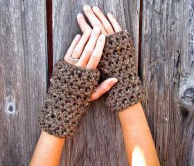 Lamb's Wool Collection - Plush Chunky Wool Fingerless Gloves In Barley - Unisex