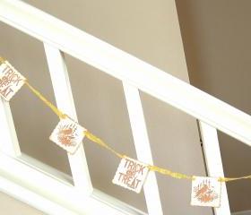 Vintage Inspired Straw Yellow Halloween Garland - 1 yard