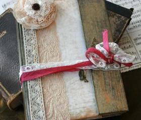 Wedding Planner Journal - 60 pages - in vintage style - Custom