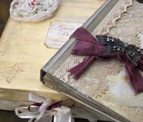 Wedding Guest Book Keepsake Box in Vintage style - Custom