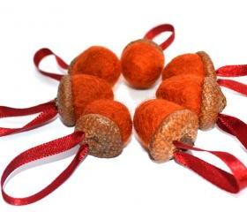 Autumn felt acorns - waldolf 7 hanging decorations/ wedding