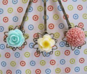 Pretty Flower Hair Bobby Pins