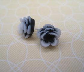 Black and White Flower Post Earrings