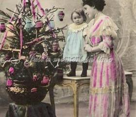 1056 .Digital download Beautiful turn of the 20th century antique French chrismas card image
