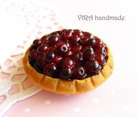 Cute realistic cherry pie magnet