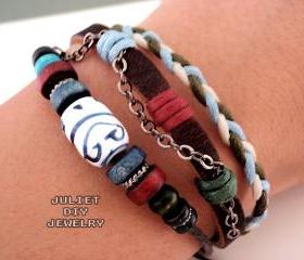 Genuine leather bracelet with beautiful flower drops, size adjustable 