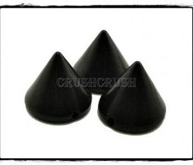 50pcs 12mm Black Acrylic Cone Spikes Beads Charms Pendants Decoration -X72