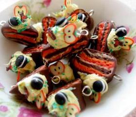 4pcs Cake Fun Charms - Oreo and Apple