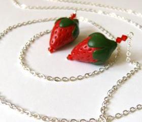 Strawberries lariat necklace 