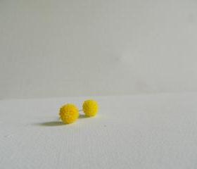 Yellow Mum Cabachon Earrings