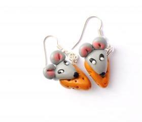 Mice and cheese earrings 