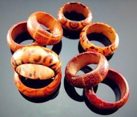 8 Wooden Rings