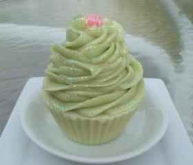 Pear Champagne , Shea Butter, Cocoa Butter and Pure Raw Silk will be ready for sale on 14th October / Cold process Soap