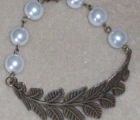 Bracelet Bronze Antiqued Leaf with White Glass Pearls