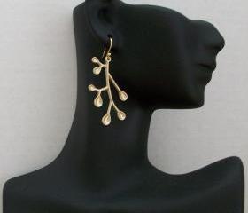Simple and Elegant Gold Leaf Earrings, Wedding Gift, Bridesmaids Gifts, Christmas Present