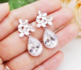 Wedding Jewelry Bridal Earrings Bridesmaid Earrings flower ear posts with Clear White cubic zirconia Tear drops