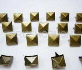  100pcs 1/2 inch brass pyramid Studs Metal Punk ROCK Biker Spikes spots Heavy Duty DIY S213