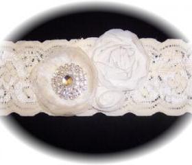 Soft Ivory Lace Wedding Garter 515