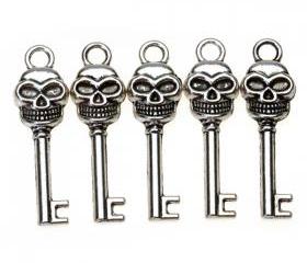Tibetan Silver Skull Key Charms