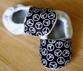 Toddler Size - Peace Signs and Grey/Gray Fleece Baby Booties with Non-Slip Soles