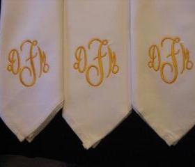 12 Monogrammed dinner napkins
